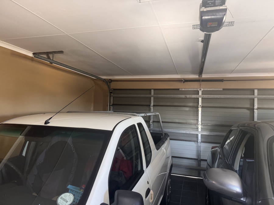 4 Bedroom Property for Sale in Monte Christo Western Cape